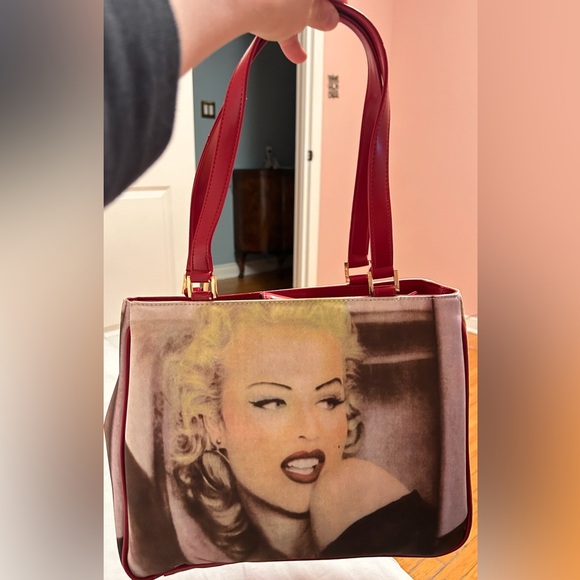 MARILYN MONROE shoulder bag with zippered inner pocket - red trim - Picture 6 of 6